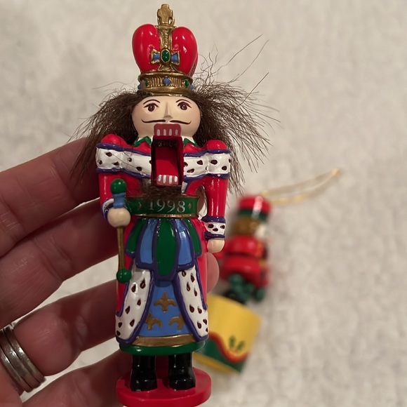 Vintage Wooden Christmas Ornaments With Moveable Features 🎄 - Picture 4 of 9